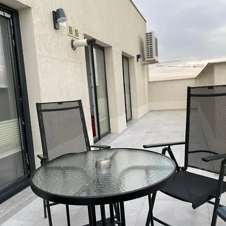 Διαμέρισμα 4 Penthouse Terrace W18+w19 *