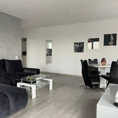 4 Penthouse Terrace W18+w19 *