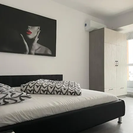 Appartement 4 Penthouse Terrace W18+w19 Boekarest