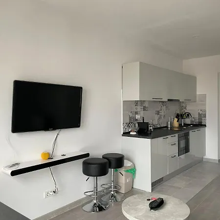 Apartment 4 Penthouse Terrace W18+w19