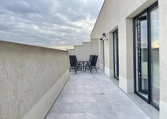 アパート 4 Penthouse Terrace W18+w19 *