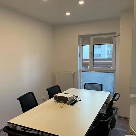 4 Penthouse Terrace W18+w19