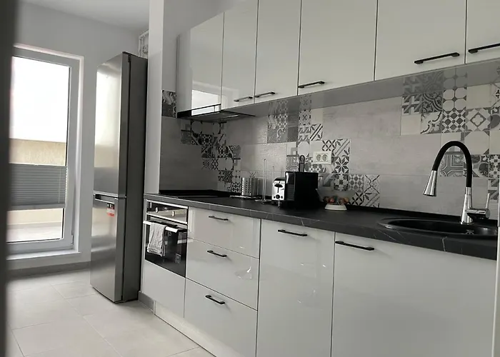 Apartment 4 Penthouse Terrace W18+w19 *