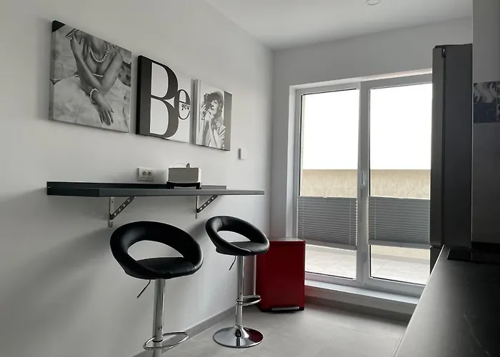 Apartment 4 Penthouse Terrace W18+w19 *
